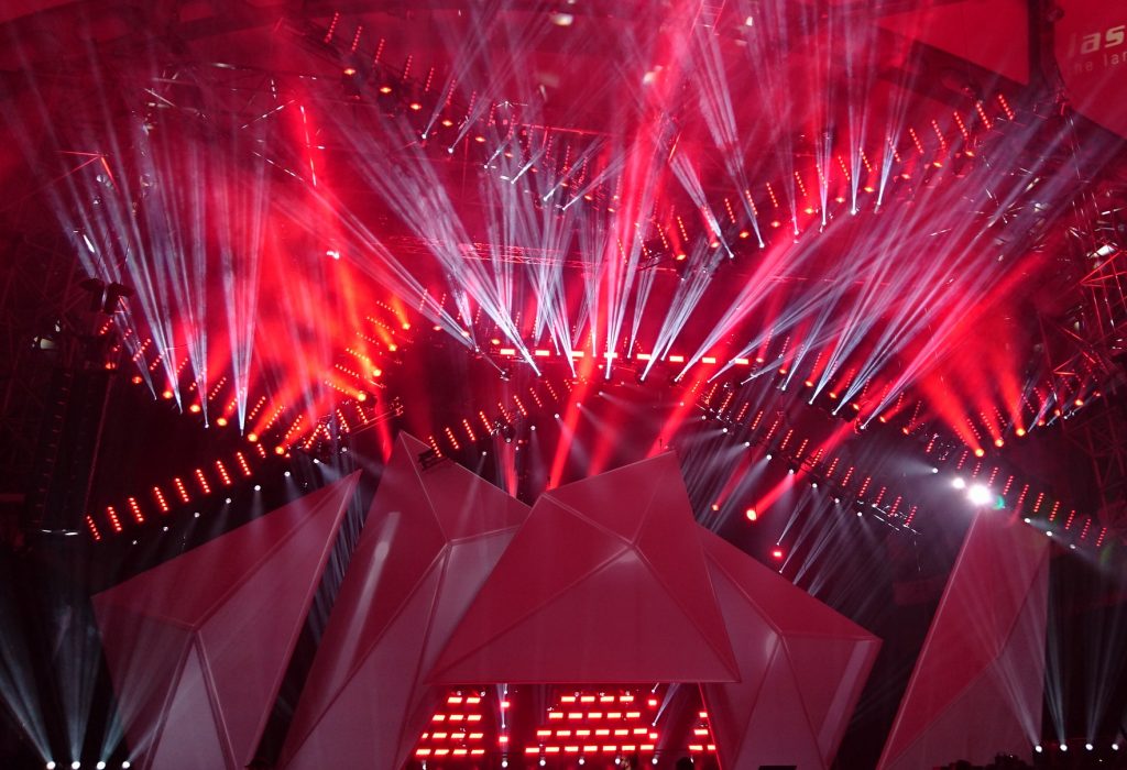 Plateau télé showtime avec light show